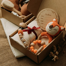 Load image into Gallery viewer, Newborn Baby Gift Hamper | 6 Animal Selections - Family Niche