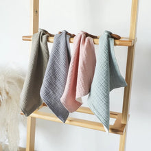 Load image into Gallery viewer, Muslin blanket &amp; Baby Teething Wooden Ring
